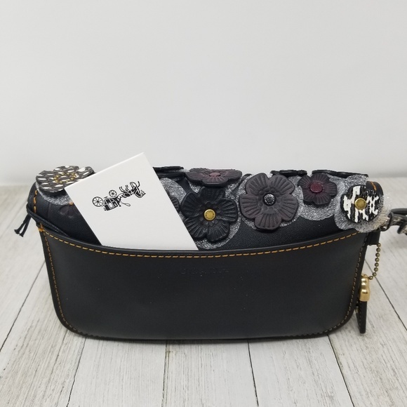 Coach Tea Rose Leather Clutch/Wristlet - Picture 8 of 8